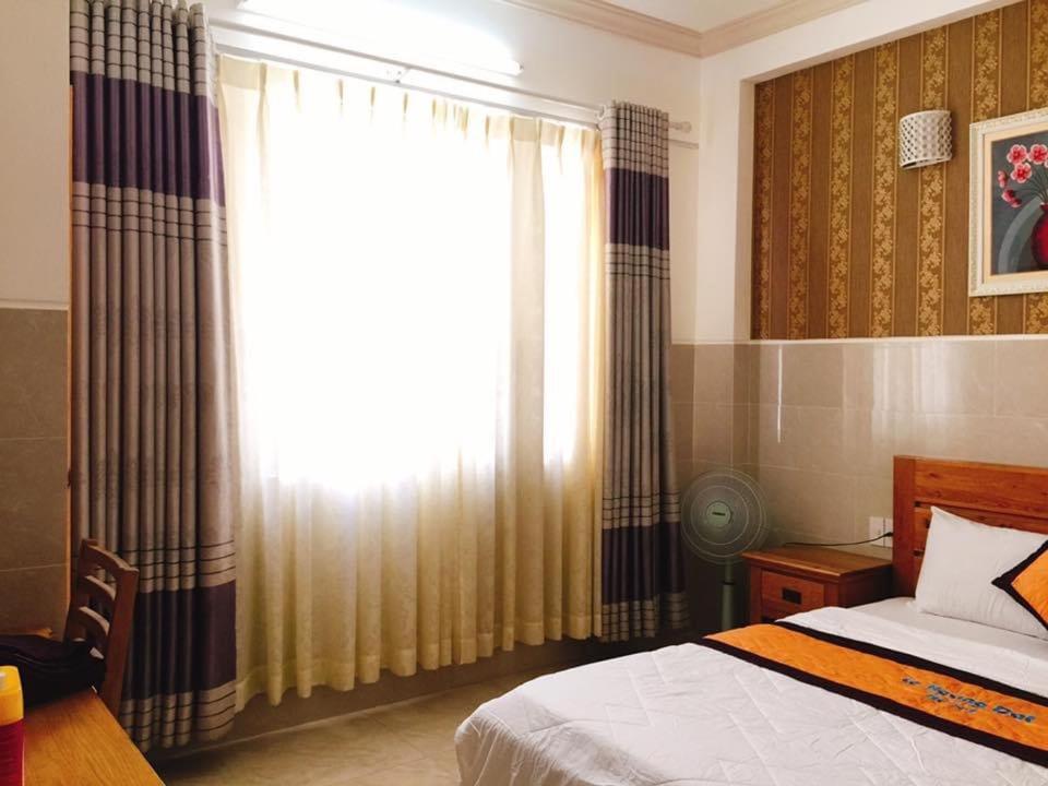 Khách Sạn Lê Hoàng Đạt Thành Pho Ho Chí Minh Esterno foto