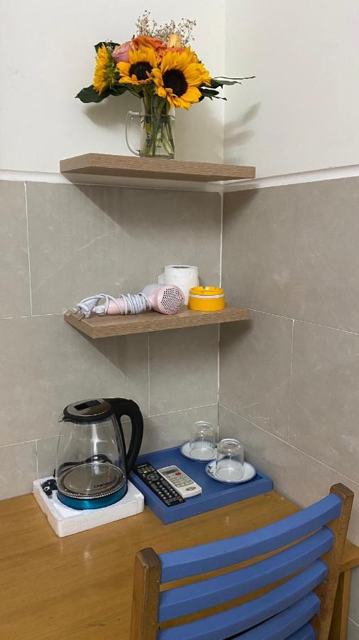 Khách Sạn Lê Hoàng Đạt Thành Pho Ho Chí Minh Esterno foto