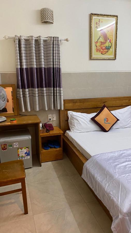 Khách Sạn Lê Hoàng Đạt Thành Pho Ho Chí Minh Esterno foto